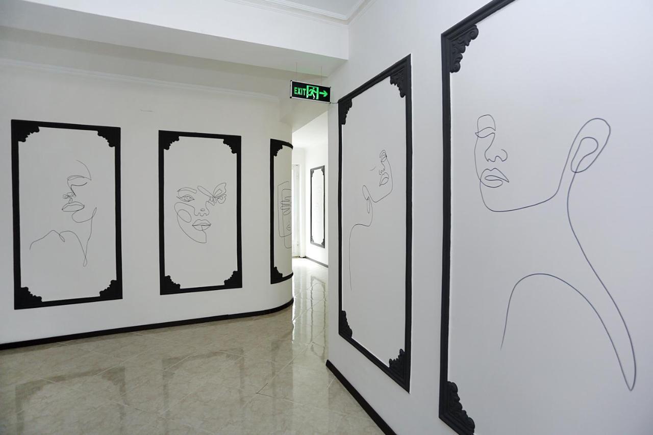 The One Boutique Hotel Tbilisi ภายนอก รูปภาพ