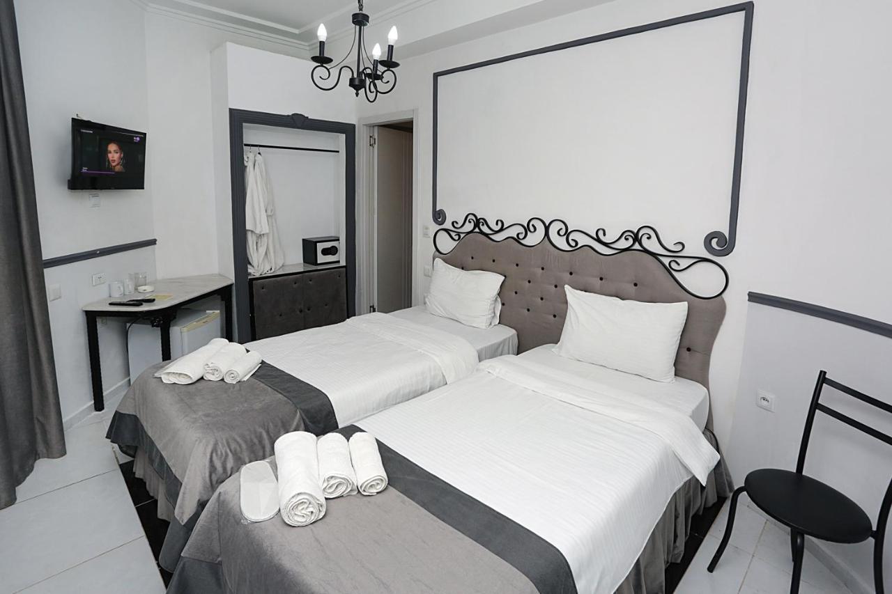 The One Boutique Hotel Tbilisi ภายนอก รูปภาพ