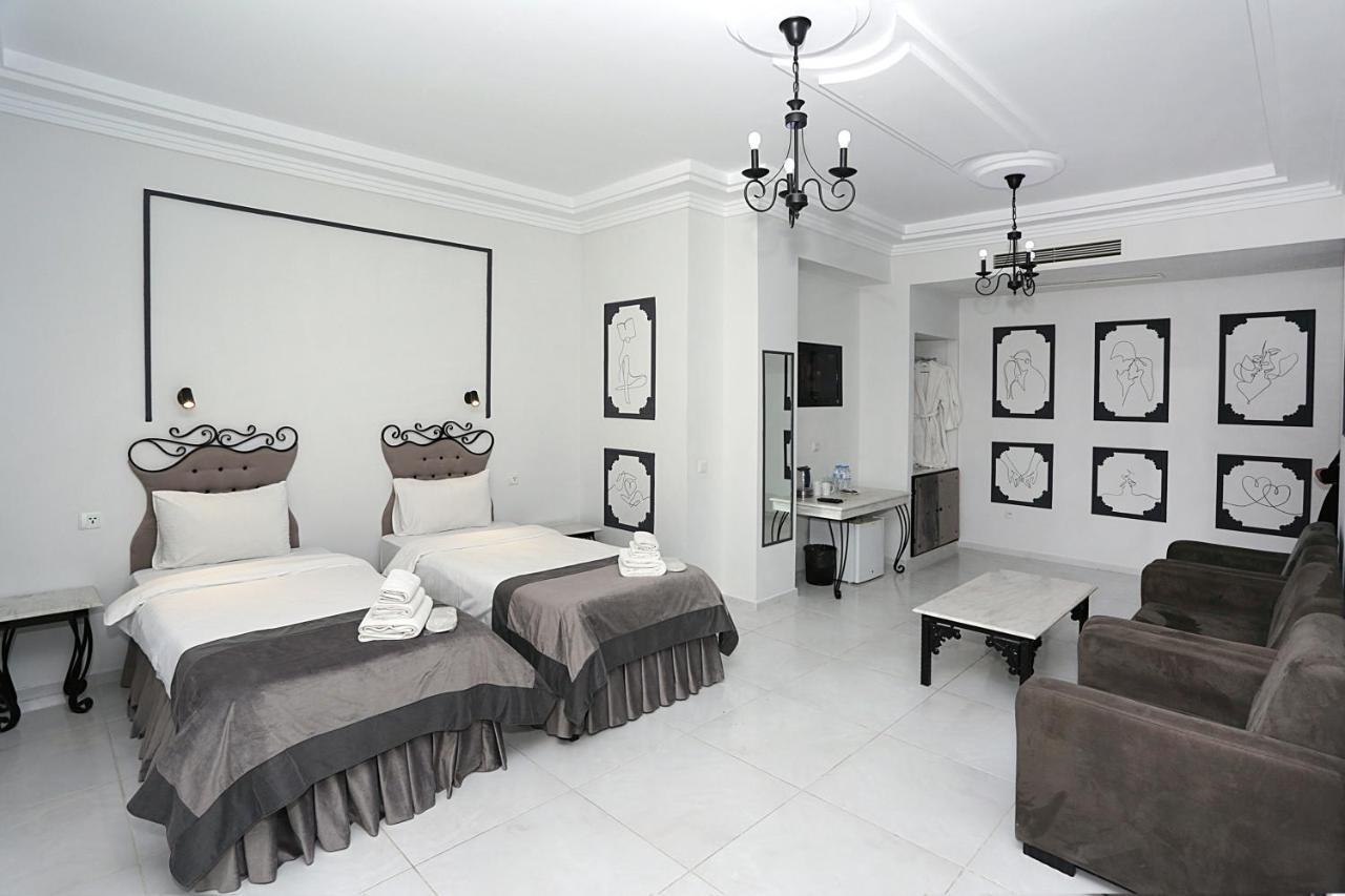 The One Boutique Hotel Tbilisi ภายนอก รูปภาพ
