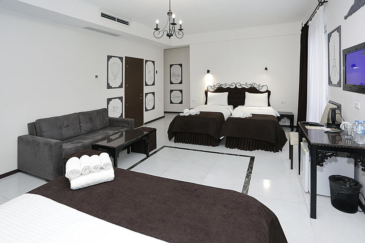 The One Boutique Hotel Tbilisi ภายนอก รูปภาพ