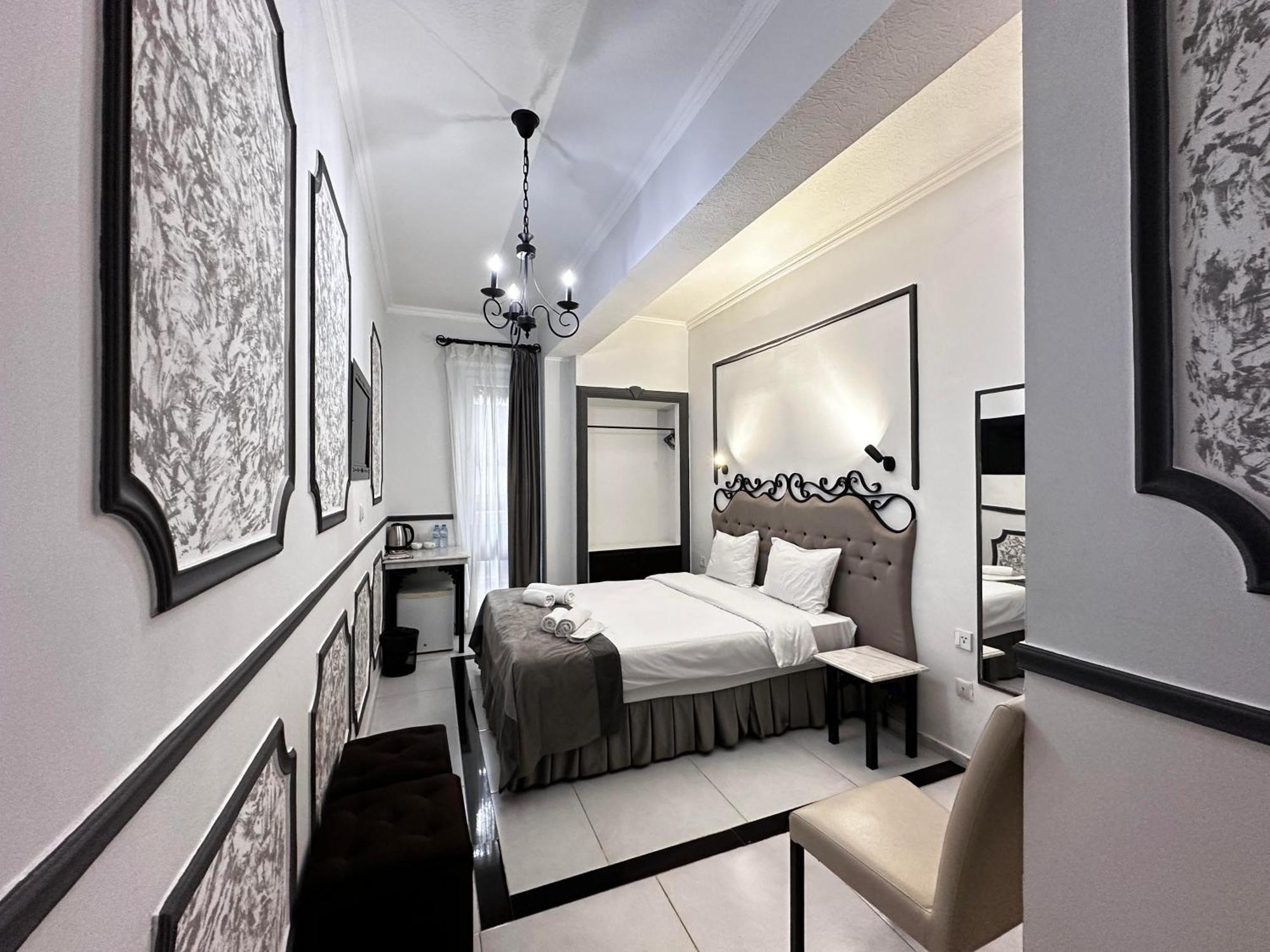 The One Boutique Hotel Tbilisi ภายนอก รูปภาพ