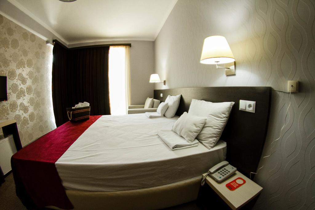 The One Boutique Hotel Tbilisi ภายนอก รูปภาพ